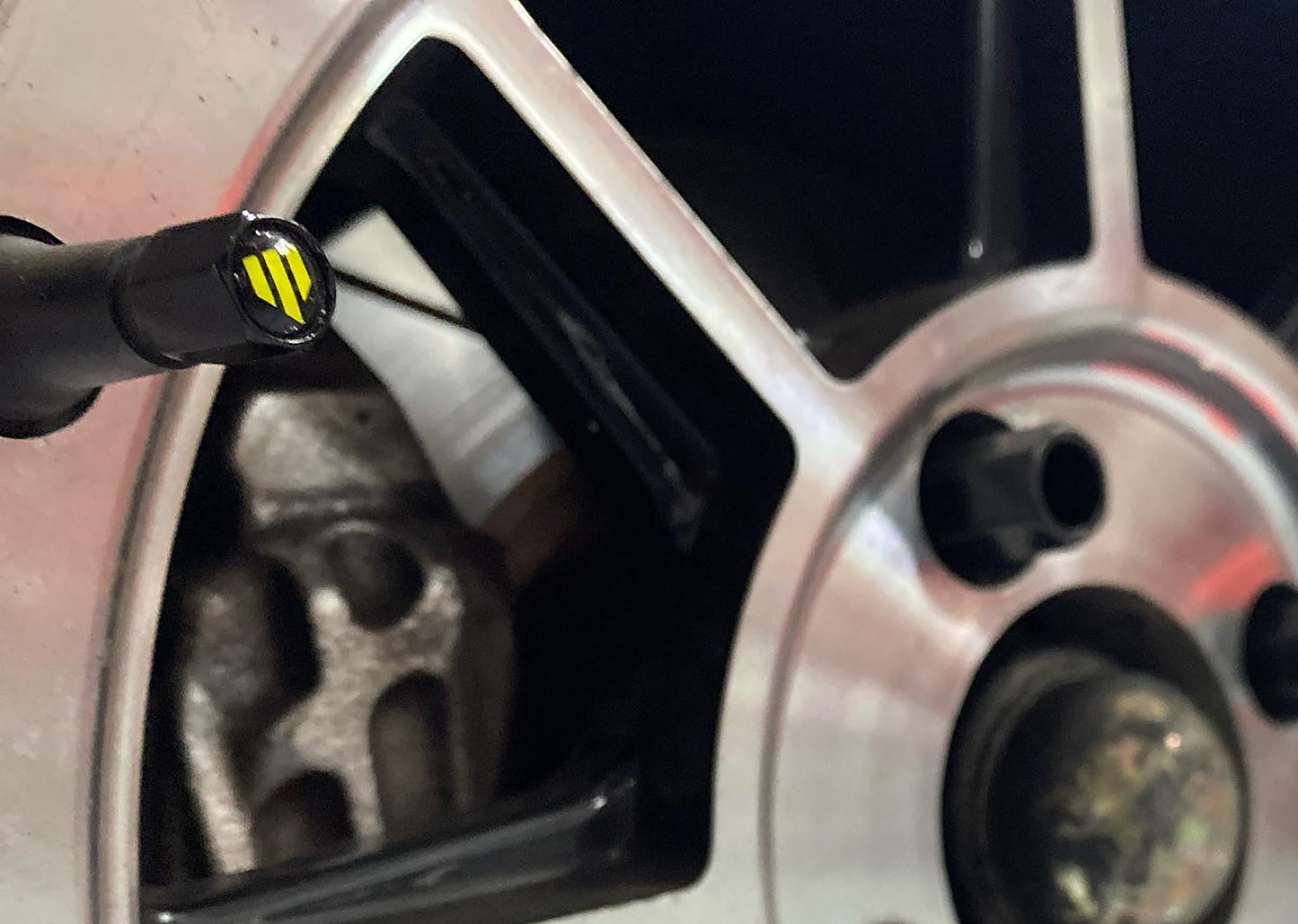 Whiteline Universal Tyre Valve Caps