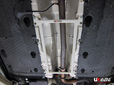 Ultra Racing Mid Lower Brace for Volkswagen Golf Mk6 2.0 TSI R (09-)