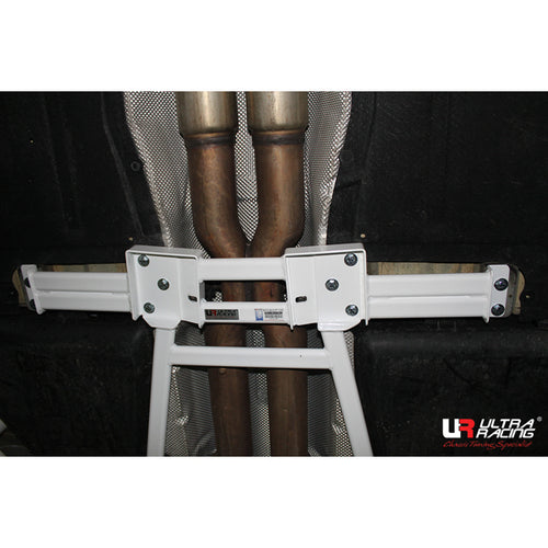 Ultra Racing Mid Lower Brace for BMW M5 F10 (10-)